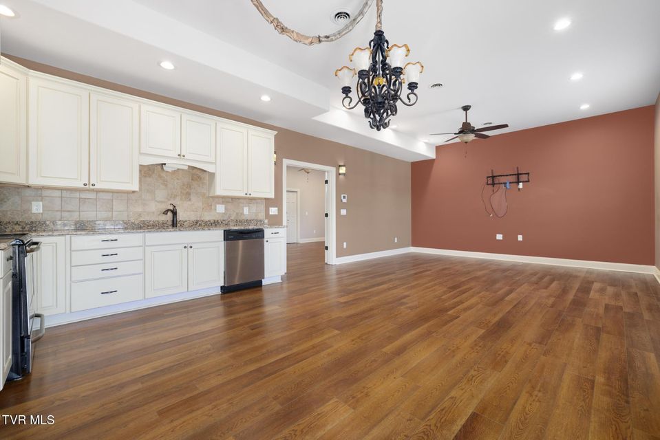 Photo #38: 376 Sweetgrass Lane