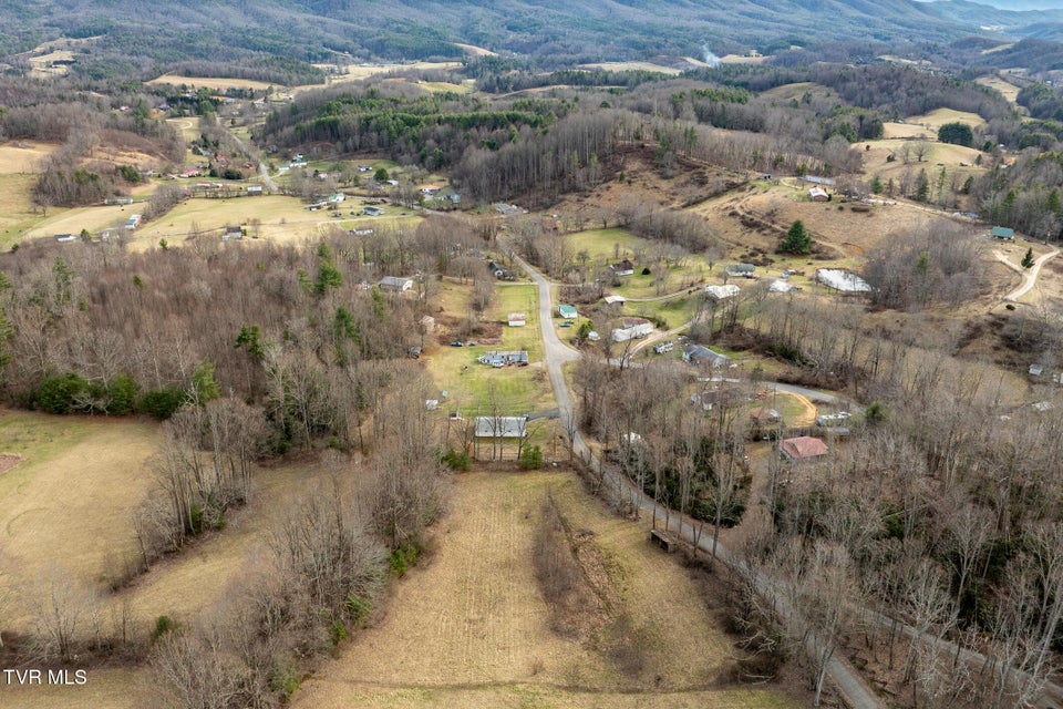 Photo #19: 3085 Slabtown Road