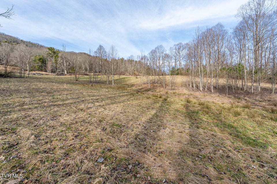 Photo #2: 3085 Slabtown Road