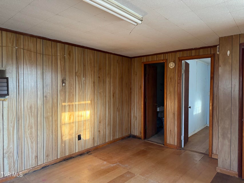 Photo #33: 130 Sparks Rd Road