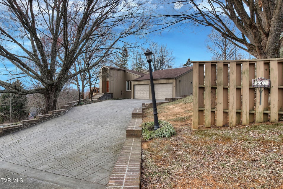 Photo #4: 3601 Honeywood Drive