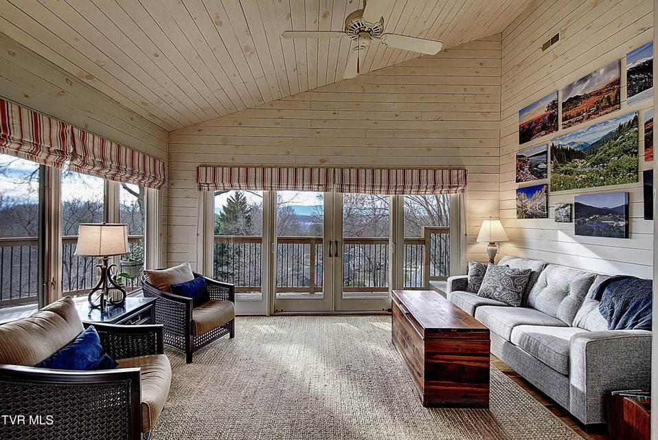 Photo #22: 3601 Honeywood Drive