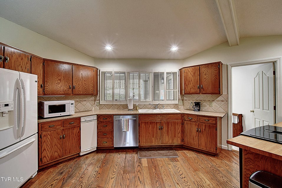 Photo #28: 3601 Honeywood Drive