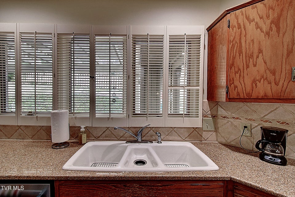 Photo #31: 3601 Honeywood Drive
