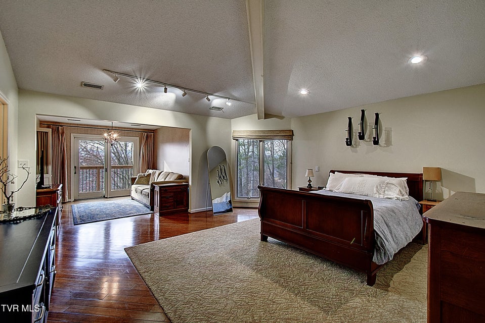 Photo #40: 3601 Honeywood Drive