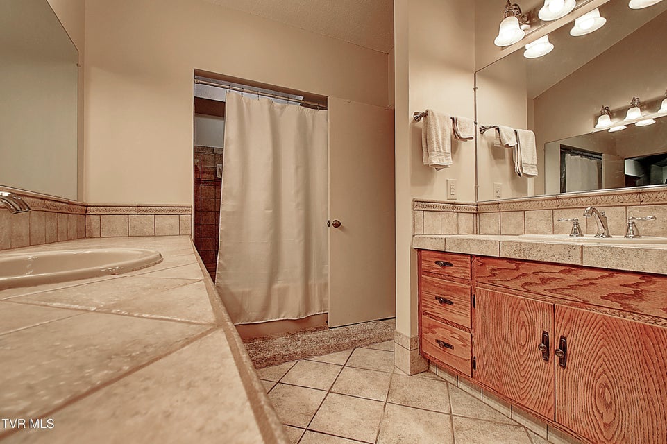 Photo #44: 3601 Honeywood Drive