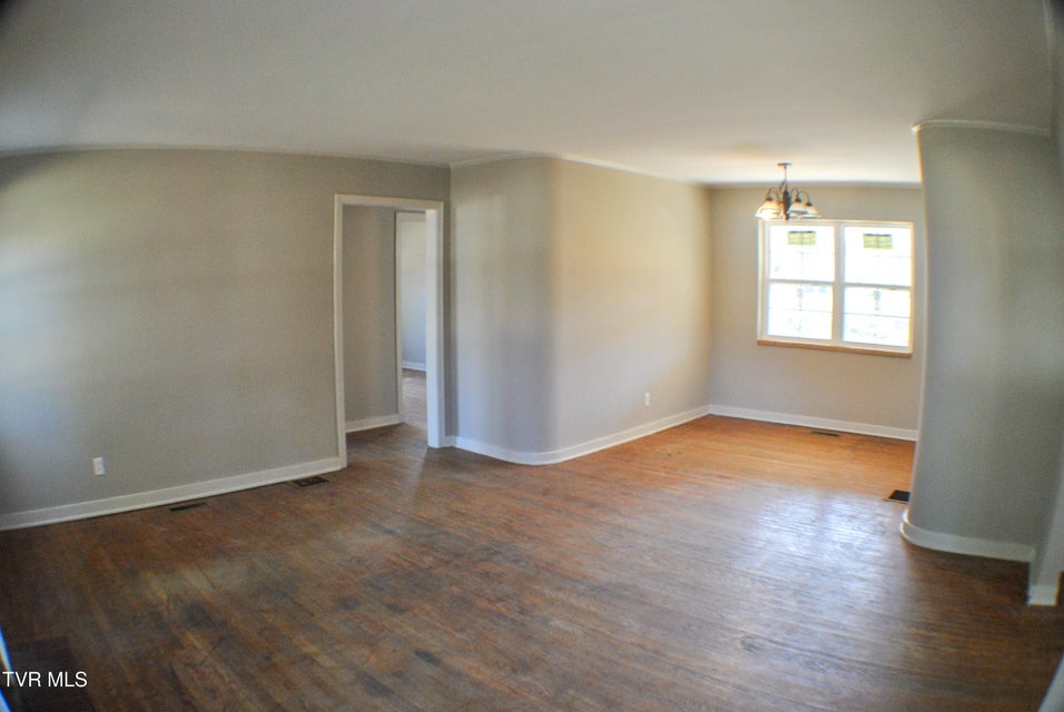 Photo #16: 804 Maple Street