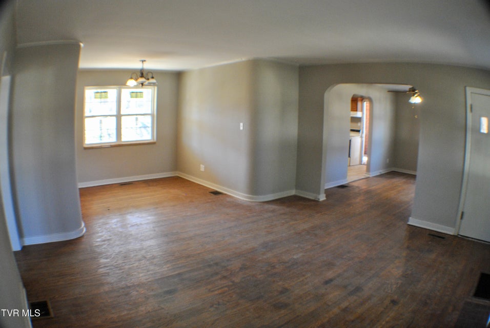 Photo #17: 804 Maple Street