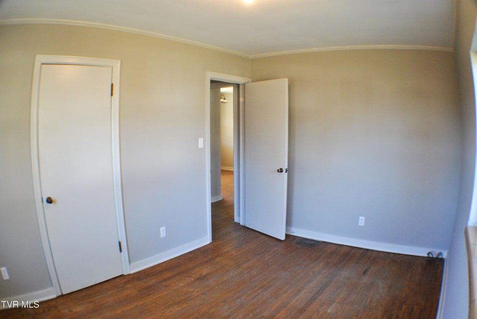 Photo #21: 804 Maple Street