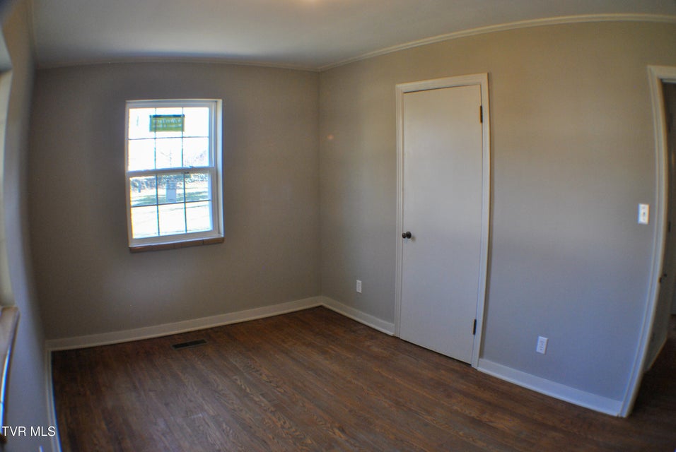Photo #22: 804 Maple Street