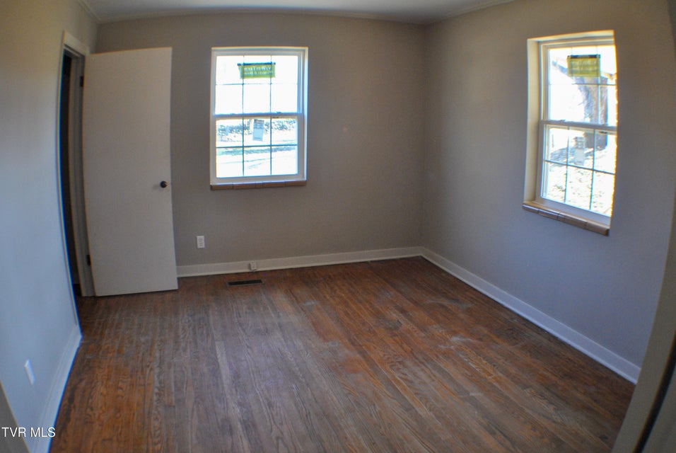 Photo #24: 804 Maple Street