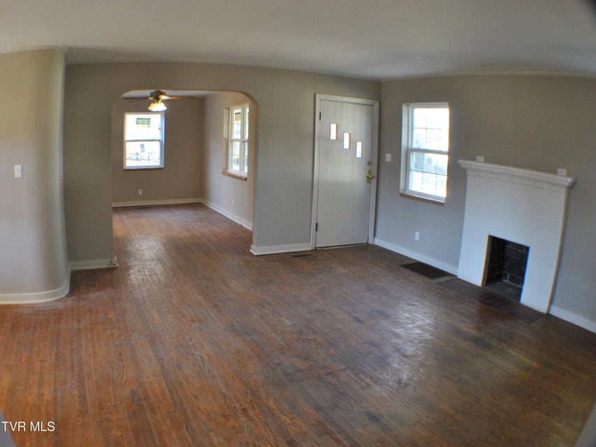 Photo #20: 804 Maple Street