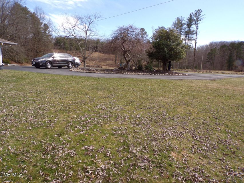 Photo #99: 955 Beechtree Road