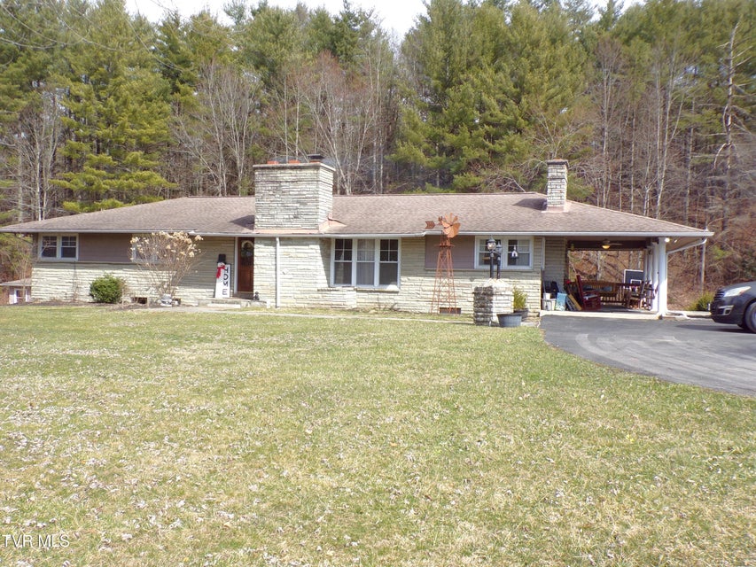 Photo #98: 955 Beechtree Road