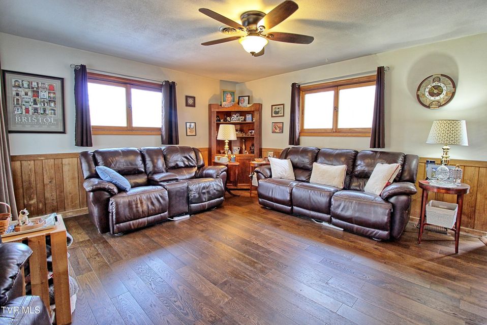 Photo #14: 305 Timberlane Road