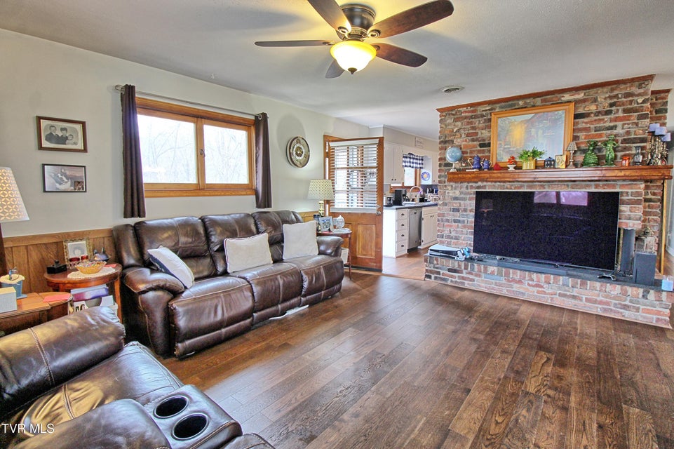 Photo #15: 305 Timberlane Road