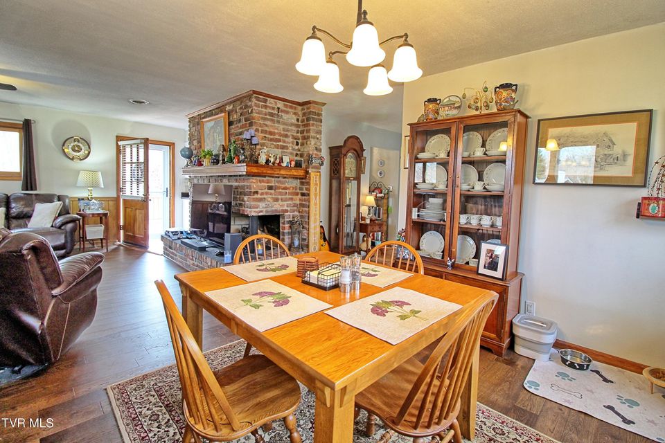 Photo #11: 305 Timberlane Road