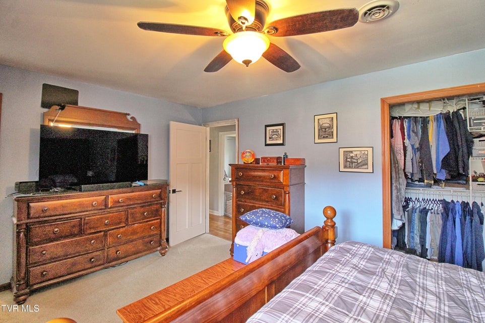 Photo #25: 305 Timberlane Road