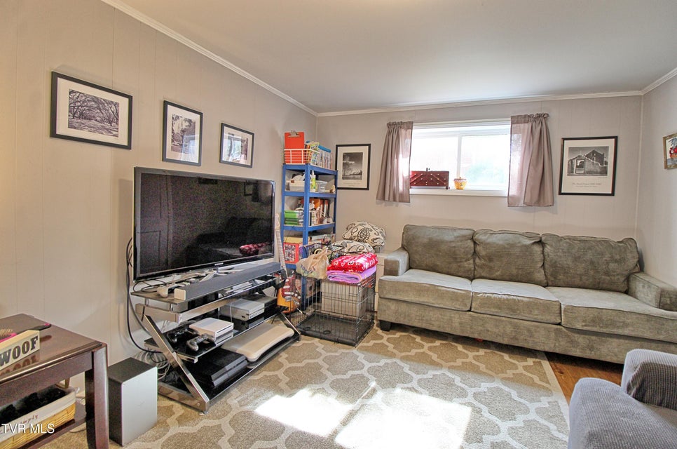 Photo #33: 305 Timberlane Road