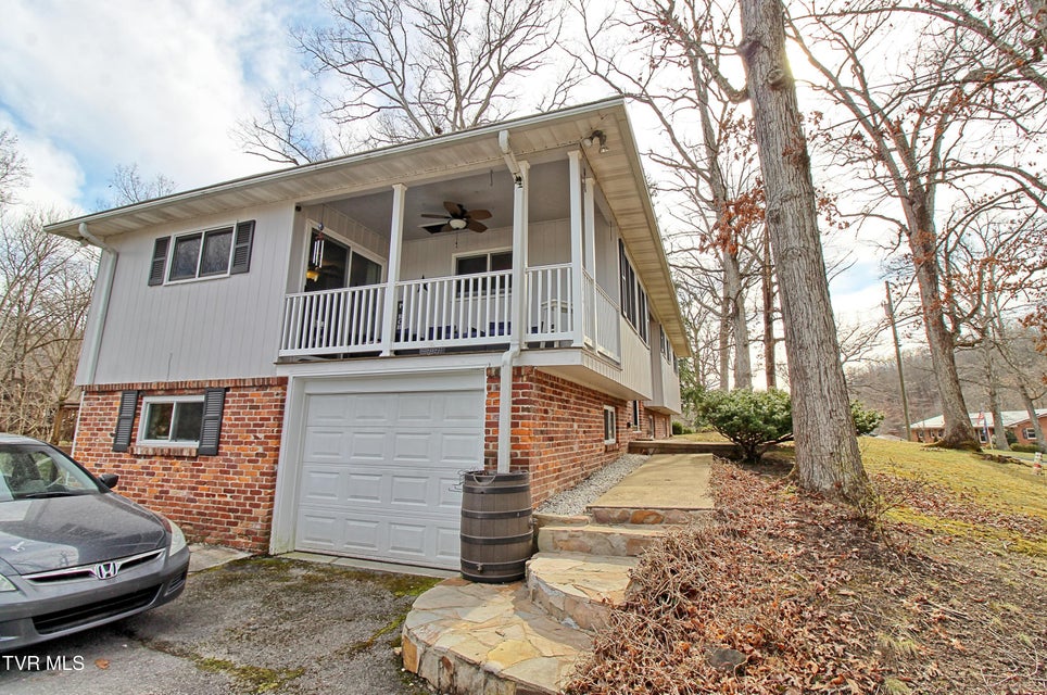 Photo #40: 305 Timberlane Road
