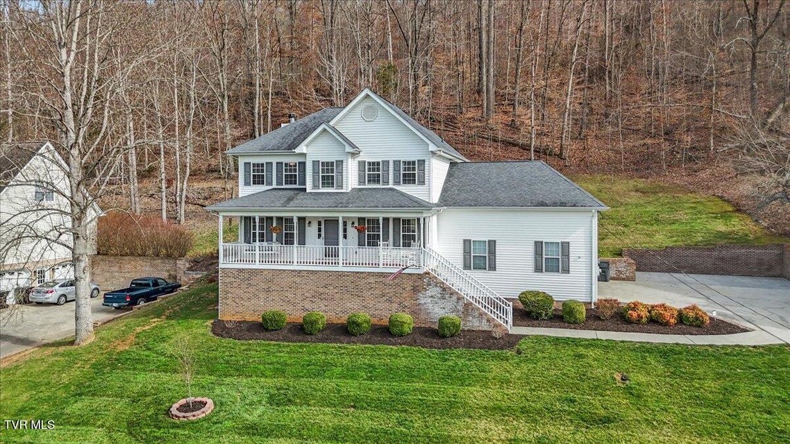 Photo #3: 225 Regency Drive