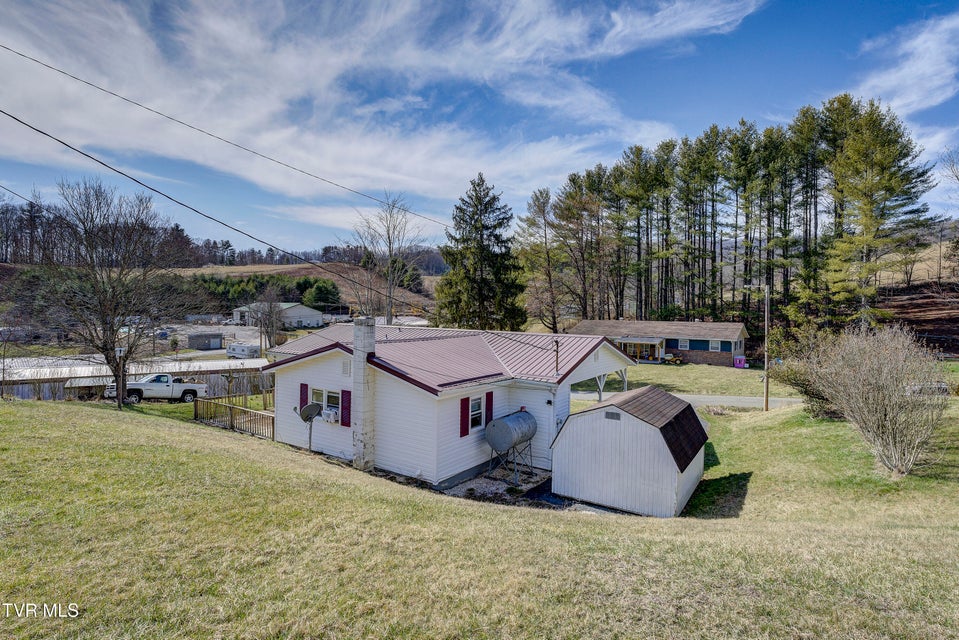 Photo #6: 142 Cressview Rd Road