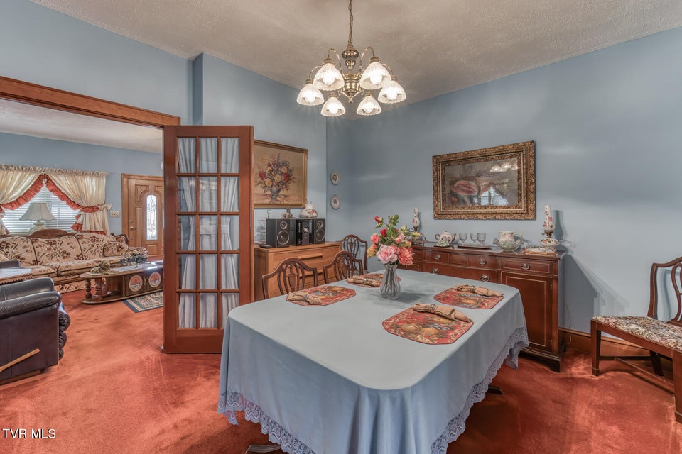 Photo #17: 615 Parkway Boulevard