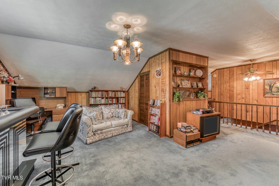 Photo #27: 615 Parkway Boulevard