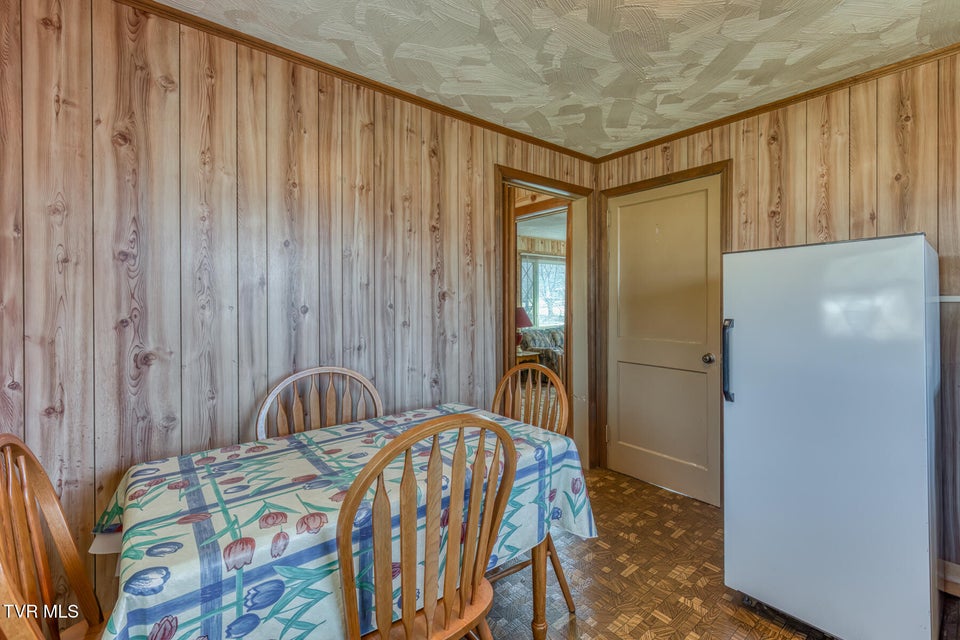 Photo #46: 615 Parkway Boulevard