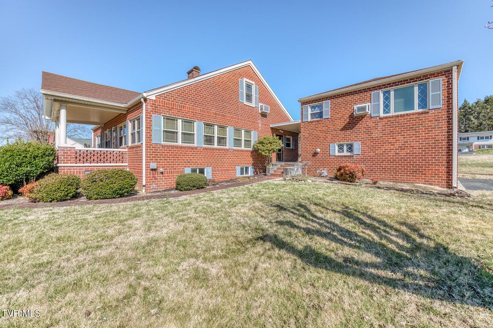 Photo #52: 615 Parkway Boulevard