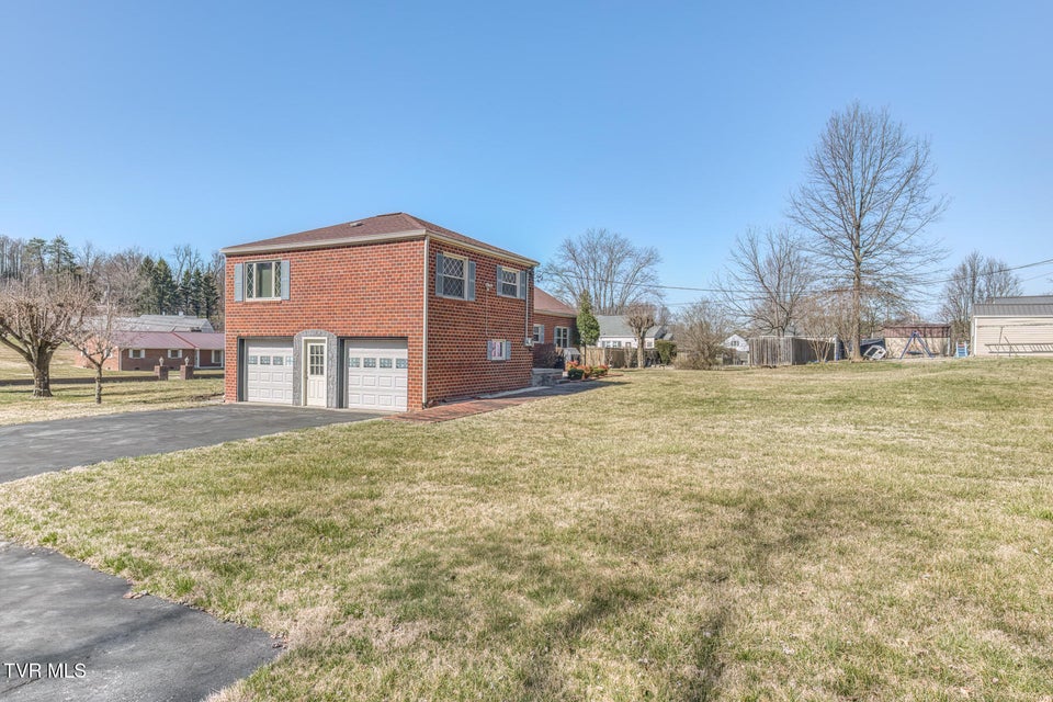 Photo #53: 615 Parkway Boulevard