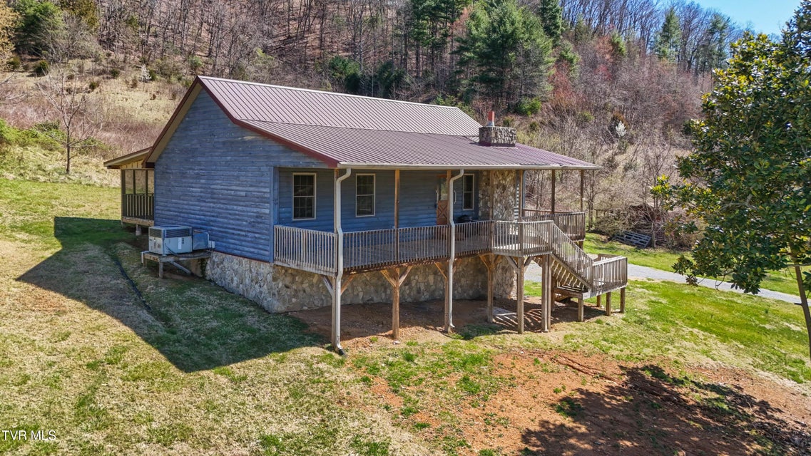 Photo #3: 246 Keenburg Road