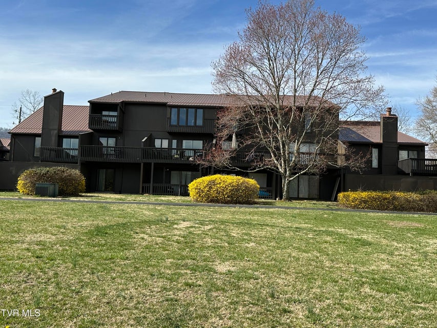 Photo #3: 544 Fleetwood Drive