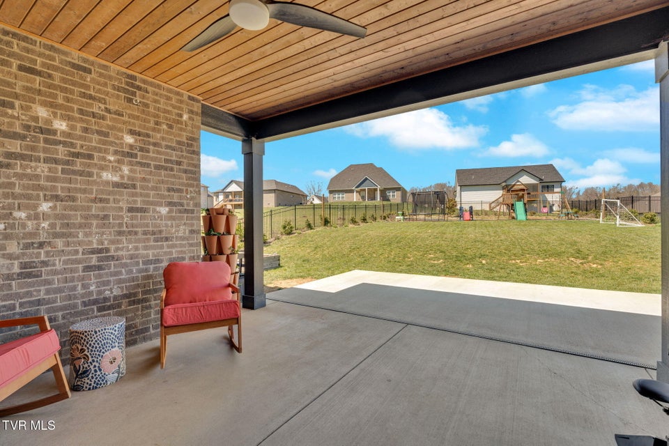 Photo #35: 626 Gardenia Drive