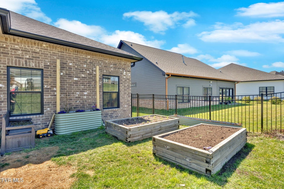 Photo #39: 626 Gardenia Drive
