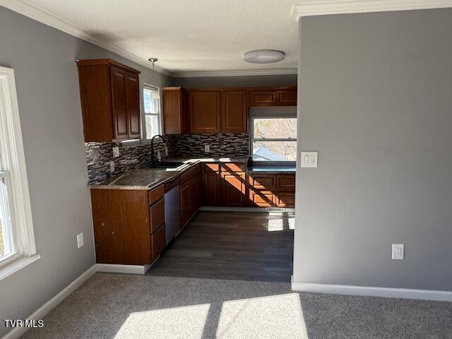 Photo #10: 2021 Windsor Avenue