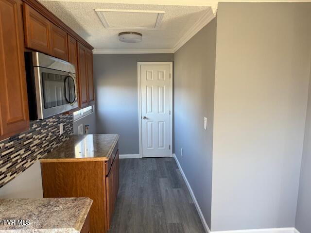 Photo #13: 2021 Windsor Avenue