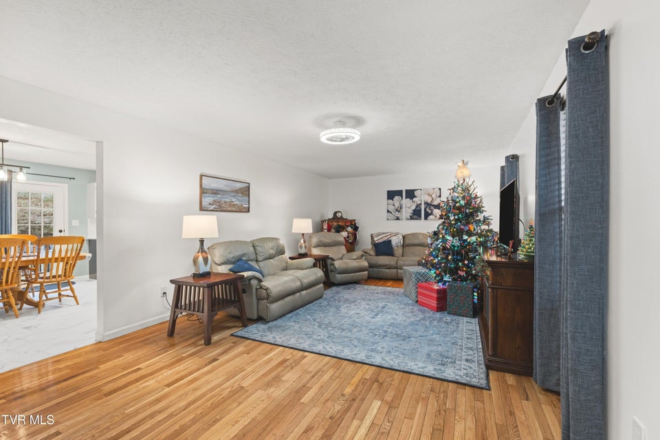Photo #7: 3815 High Oak Drive