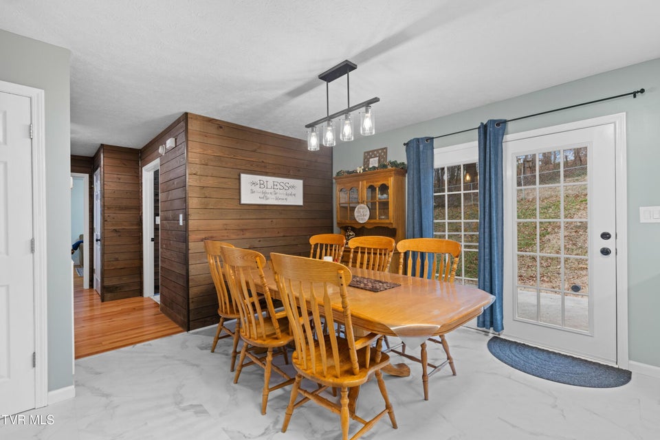 Photo #12: 3815 High Oak Drive