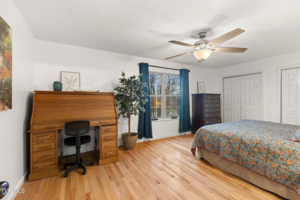 Photo #16: 3815 High Oak Drive