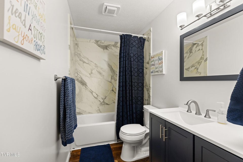 Photo #30: 3815 High Oak Drive