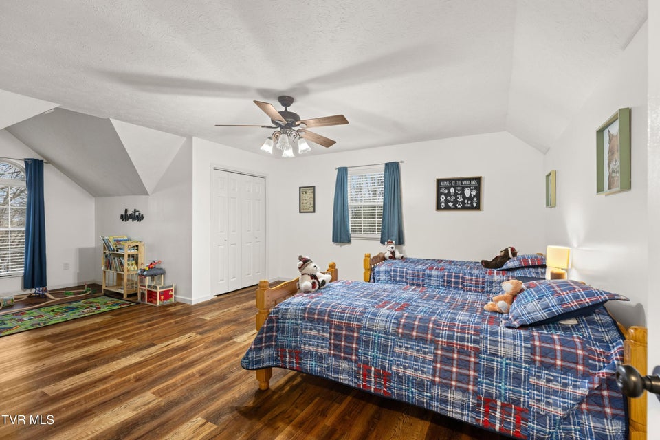 Photo #31: 3815 High Oak Drive