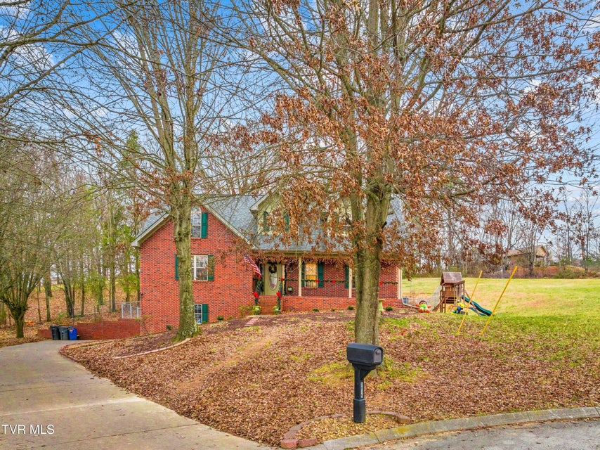 Photo #45: 3815 High Oak Drive