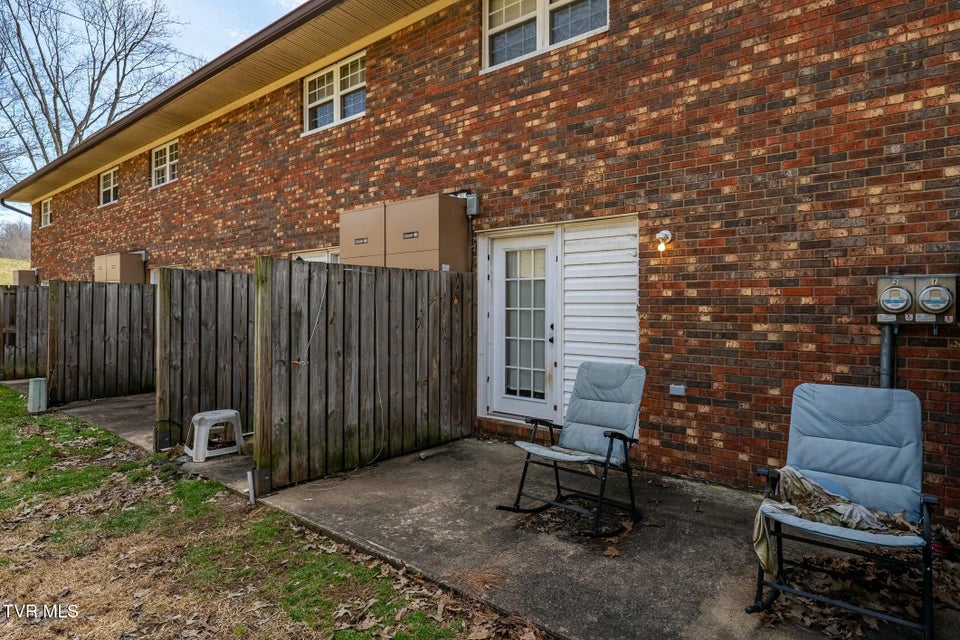 Photo #31: 133 Walker Street