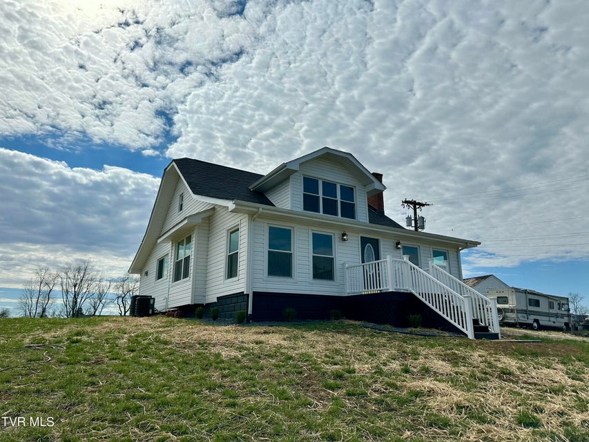 Photo #3: 16016 Lee Highway