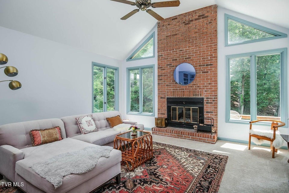 Photo #22: 828 Ridgefields Road
