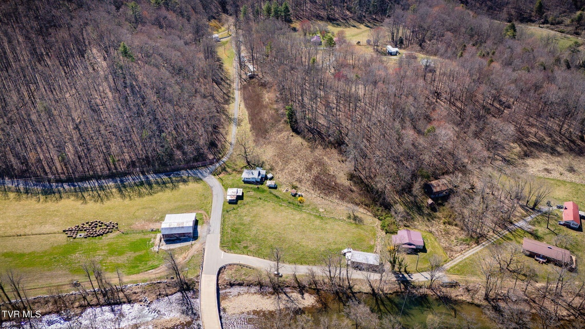 Photo #38: 501 Polly Erwin Road