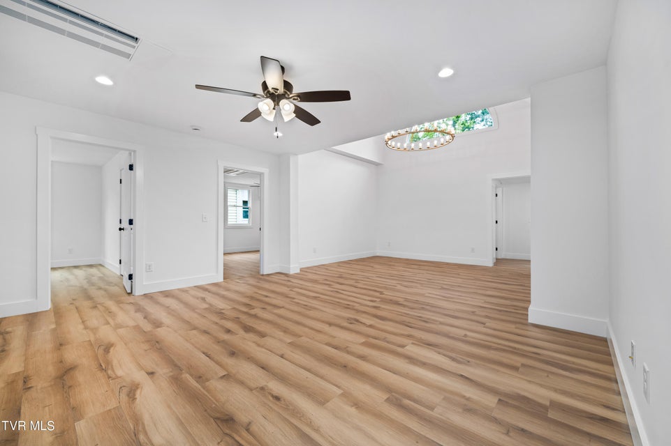 Photo #19: 112 Chestnut Street
