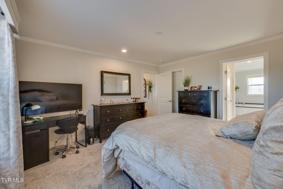 Photo #18: 351 Meadowview Road