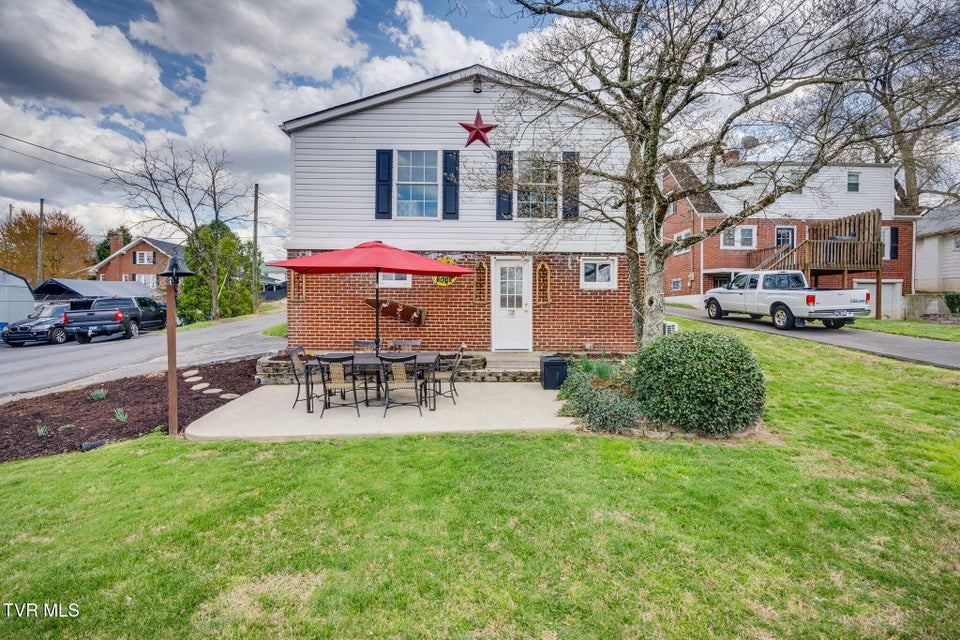 Photo #36: 1382 Farragut Avenue